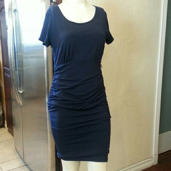 Kimi and Kai Dresses & Skirts - Kimi + Kai Lana Ruched maternity dress